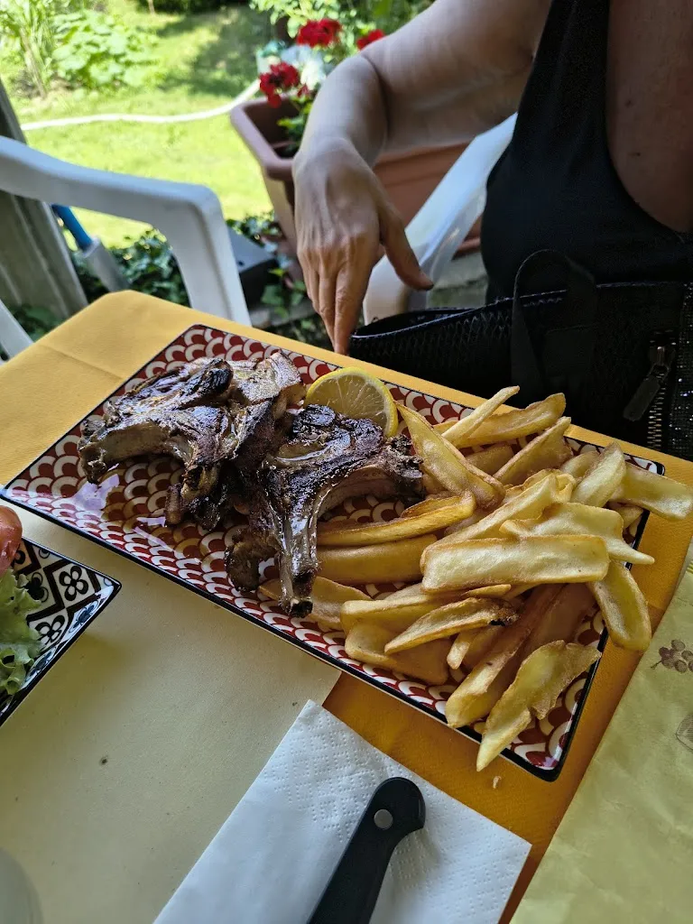 Trattoria Pizzeria il Mattarello_Battifollo_slider_image_2