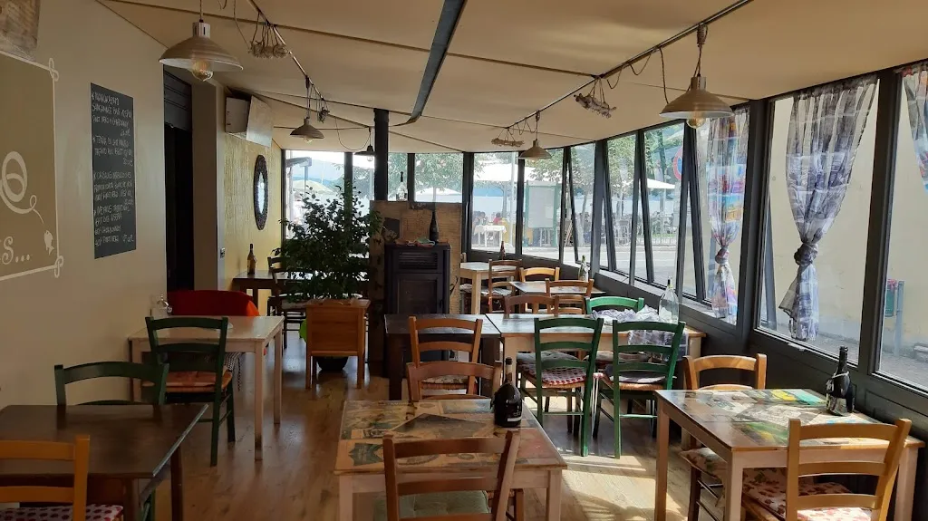 Ristorante Il Rapanello Dal 1986 restaurant in Belgirate