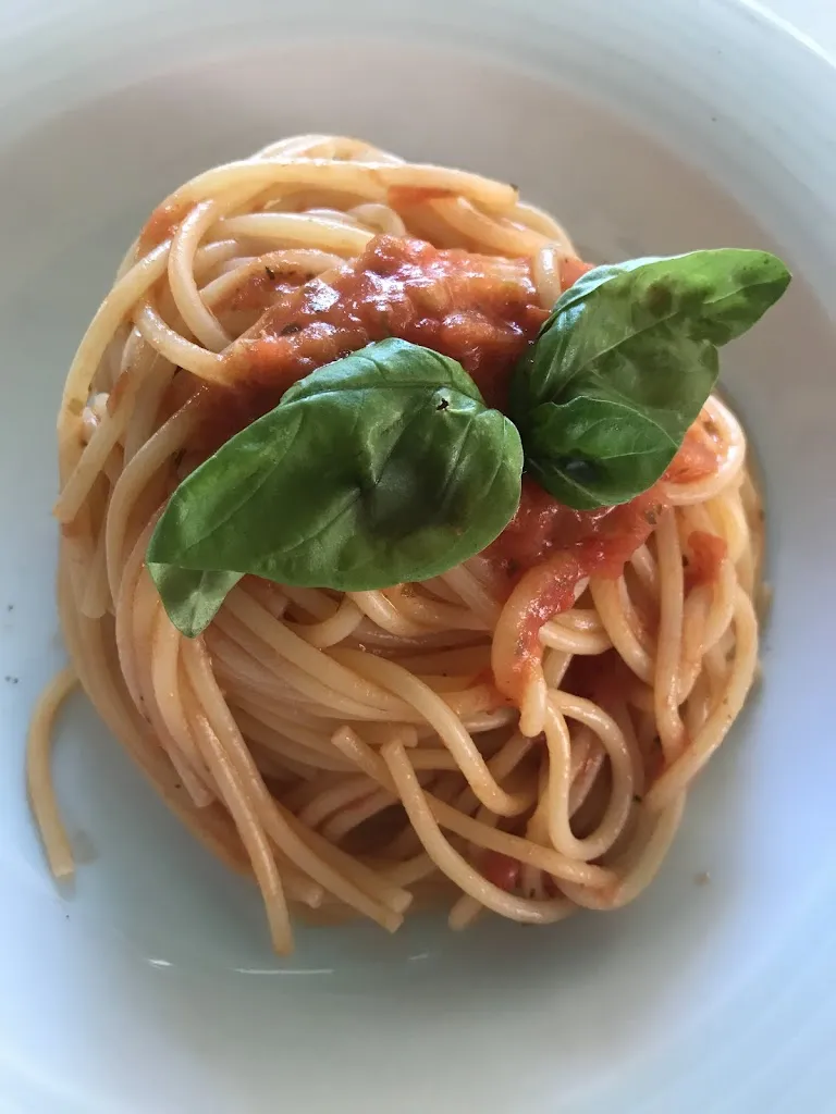 Carmen_Trattoria Belvedere di Risaglia Elena_Belvedere Langhe_review