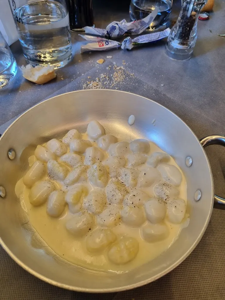 Al 19 Trattoria Moderna_Bardonecchia_slider_image_3