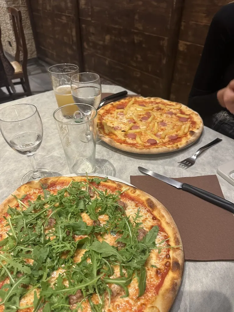 Pizzeria La Gran Baita_Bardonecchia_slider_image_3