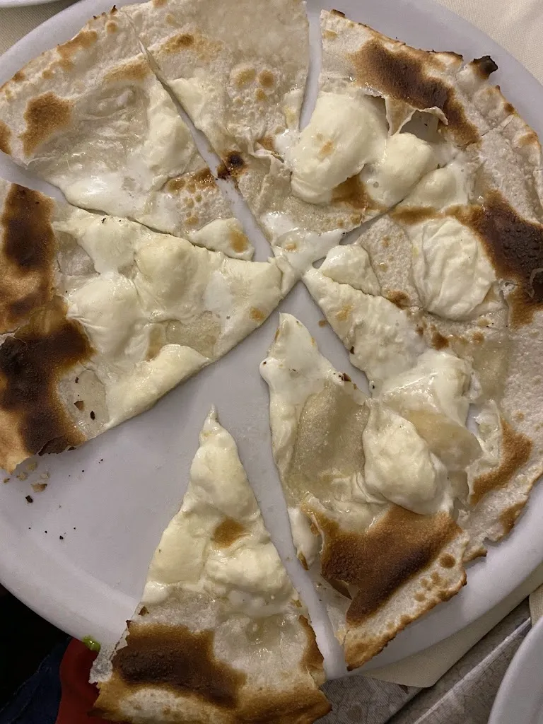 Vlad Haidan_pizzeria L' Duc Do Ciat_Bardonecchia_review