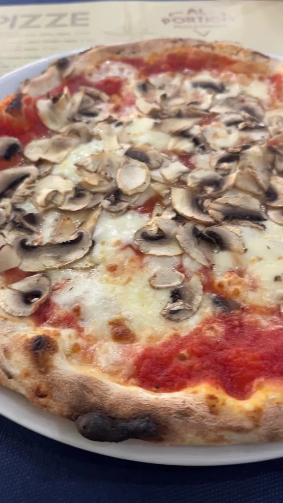 Al portico - Pizza&Farinata_Bardonecchia_slider_image_2