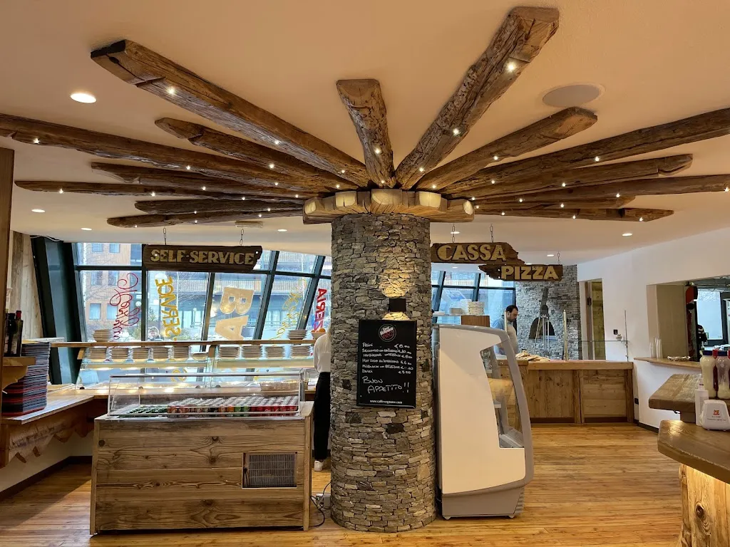 Mezzaluna restaurant in Bardonecchia