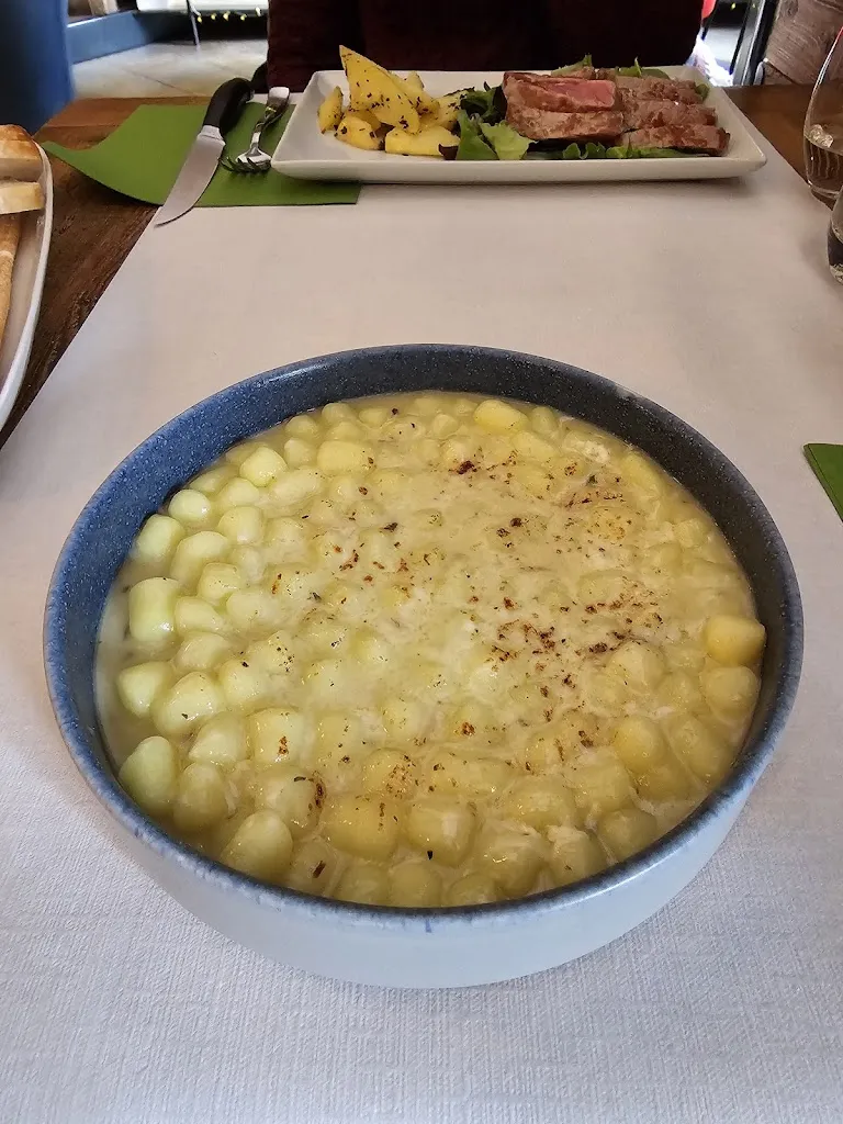 Lalimentari Piola Montana Moderna_Bardonecchia_slider_image_3