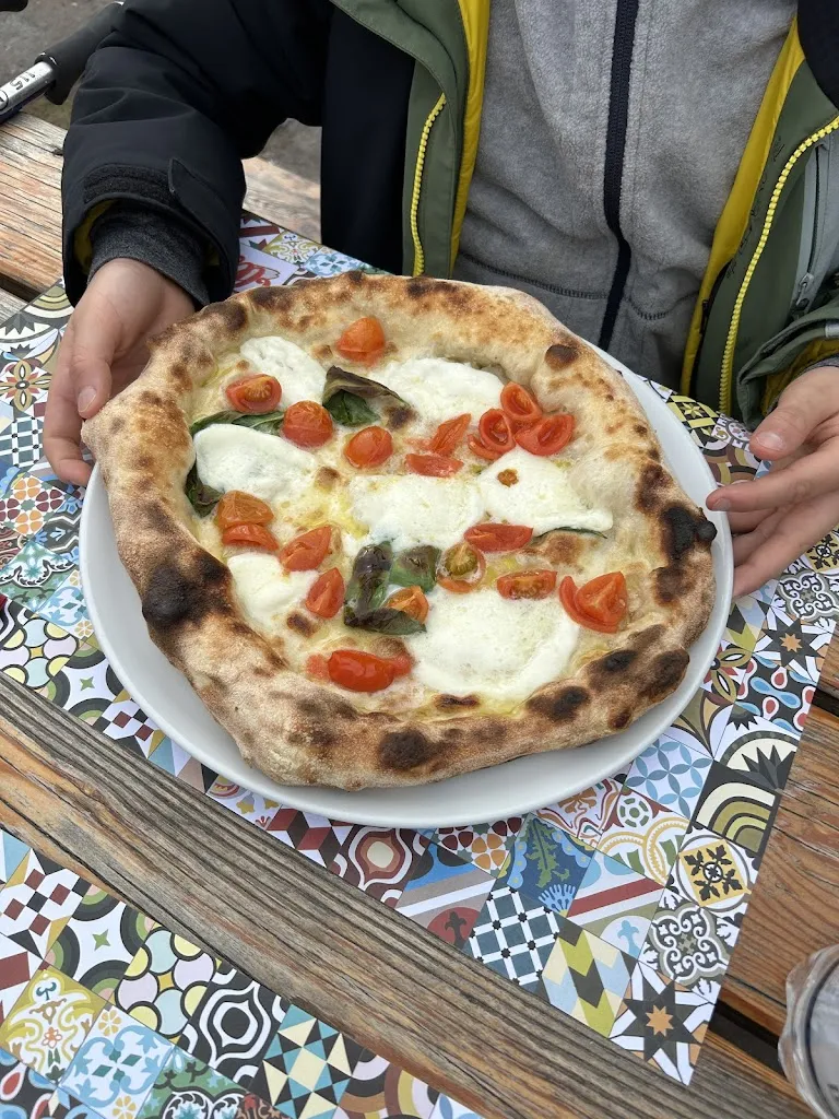 Diego Adolfo Santamaria Razo_Ristorante Pizzeria Waikiki_Bardonecchia_review