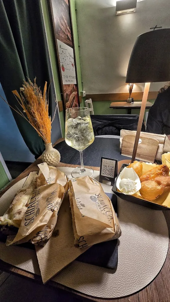 La Schiaccia dell'Opio - Too Cool_Castiglione_slider_image_3