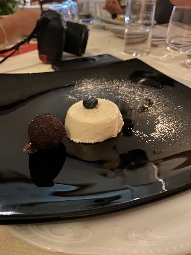 Thiago Schlieper Gouvea_Albergo Ristorante 'l Bunet_Bergolo_recensione