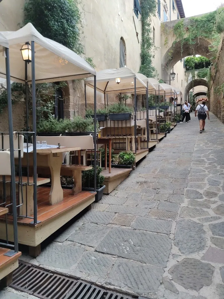 Andrei Vacarescu_Ristorante la Fortezza_Castiglione_review