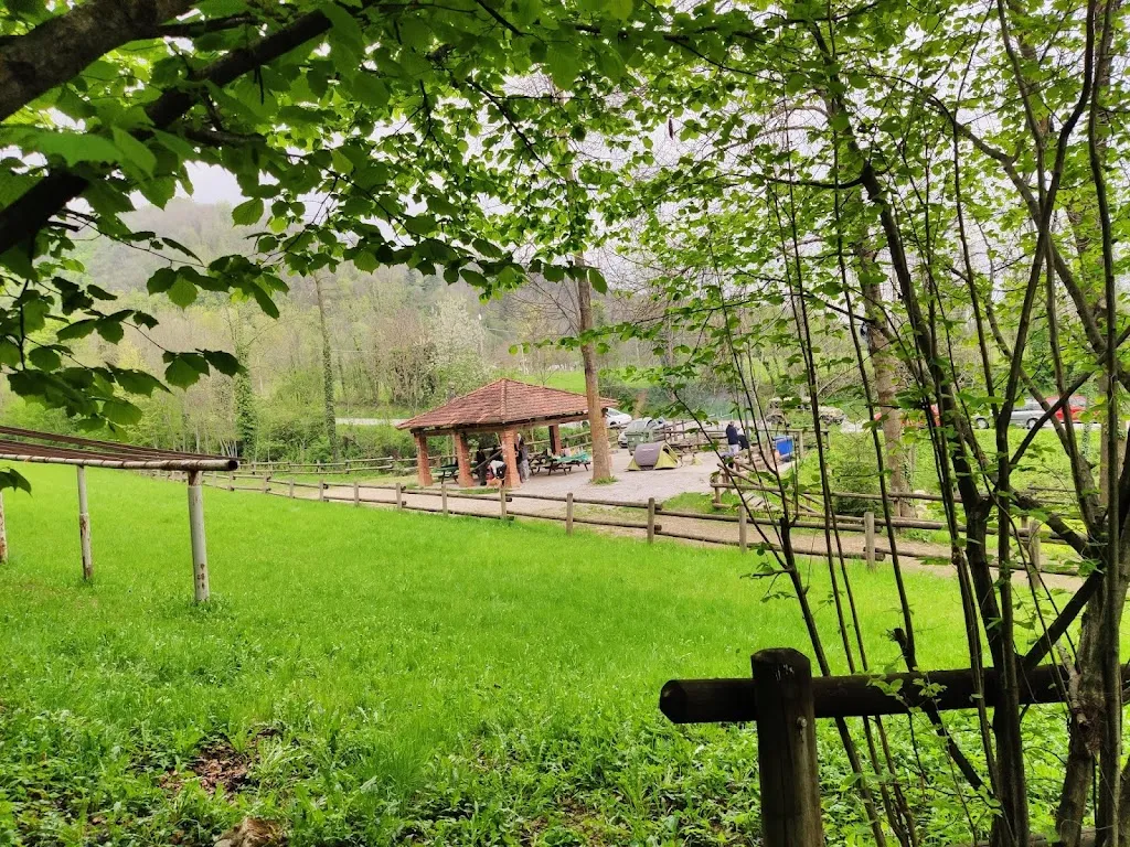Area attrezzata barbeque alla Magnesia restaurant in Bernezzo