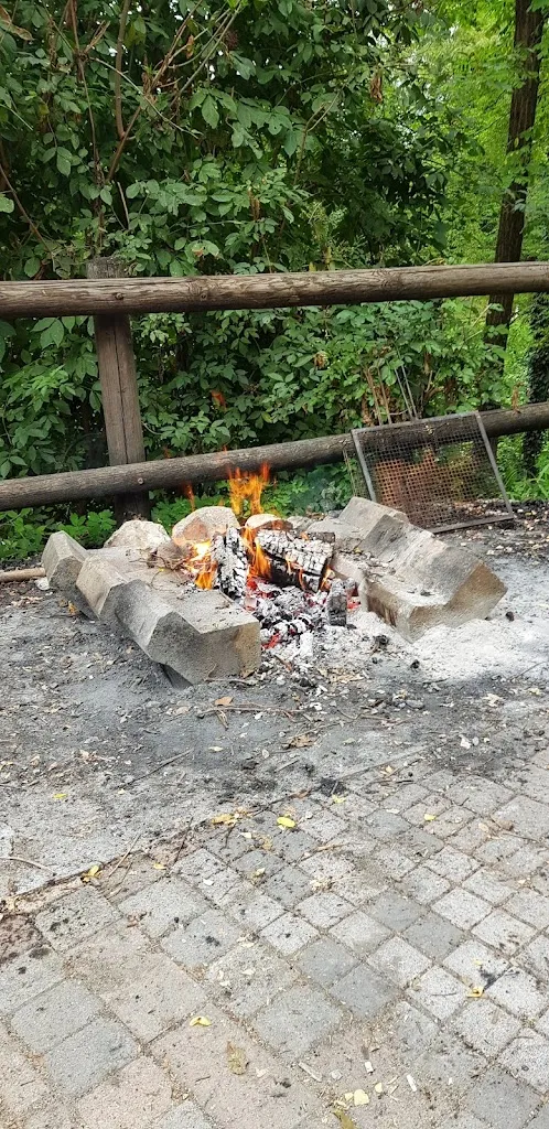 Area attrezzata barbeque alla Magnesia_Bernezzo_slider_image_3