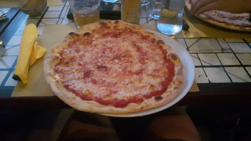 Birreria Giraf Pub_Bernezzo_slider_image_2