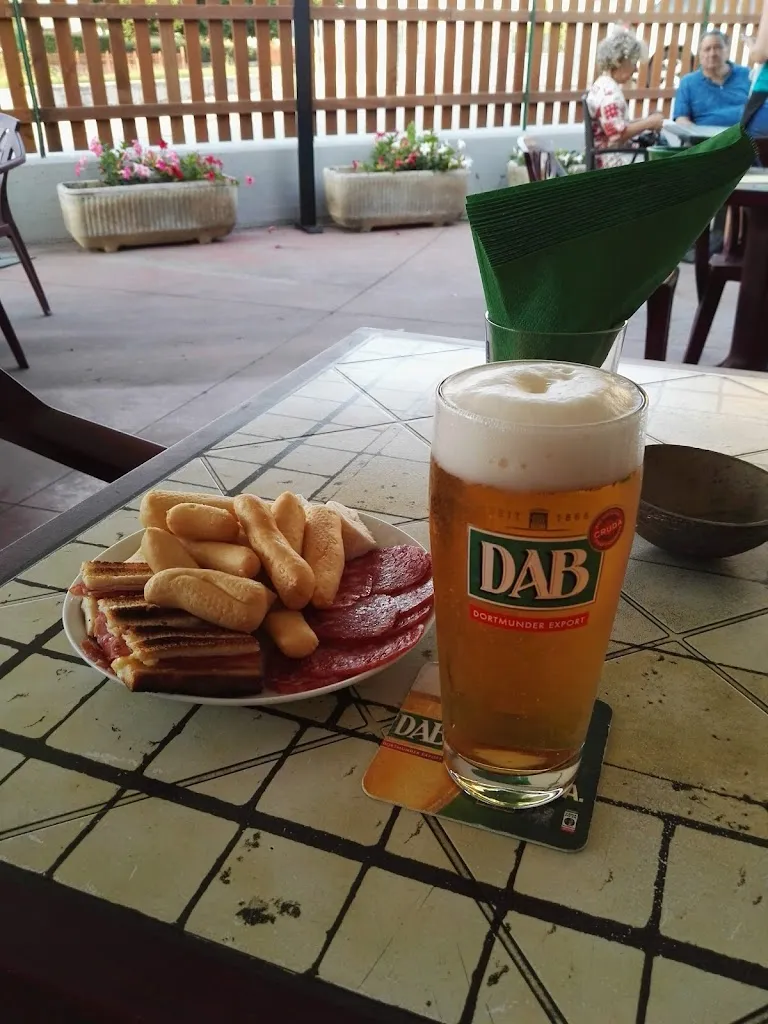 Birreria Giraf Pub_Bernezzo_slider_image_3