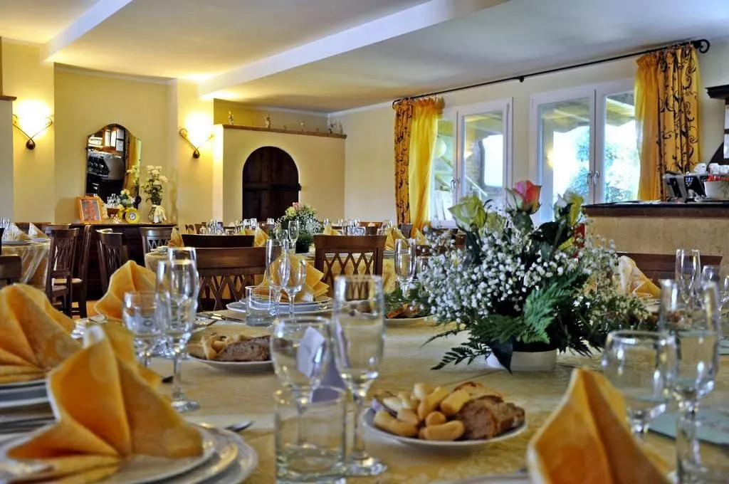 Hotel Ristorante La Torretta restaurant in Bianzè