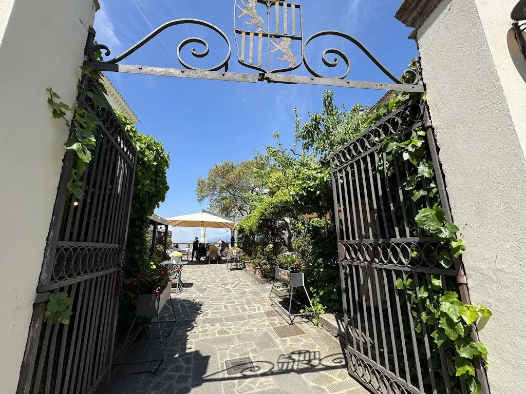 Crystal Herzog_Ristorante La Cantina_Castiglione_review