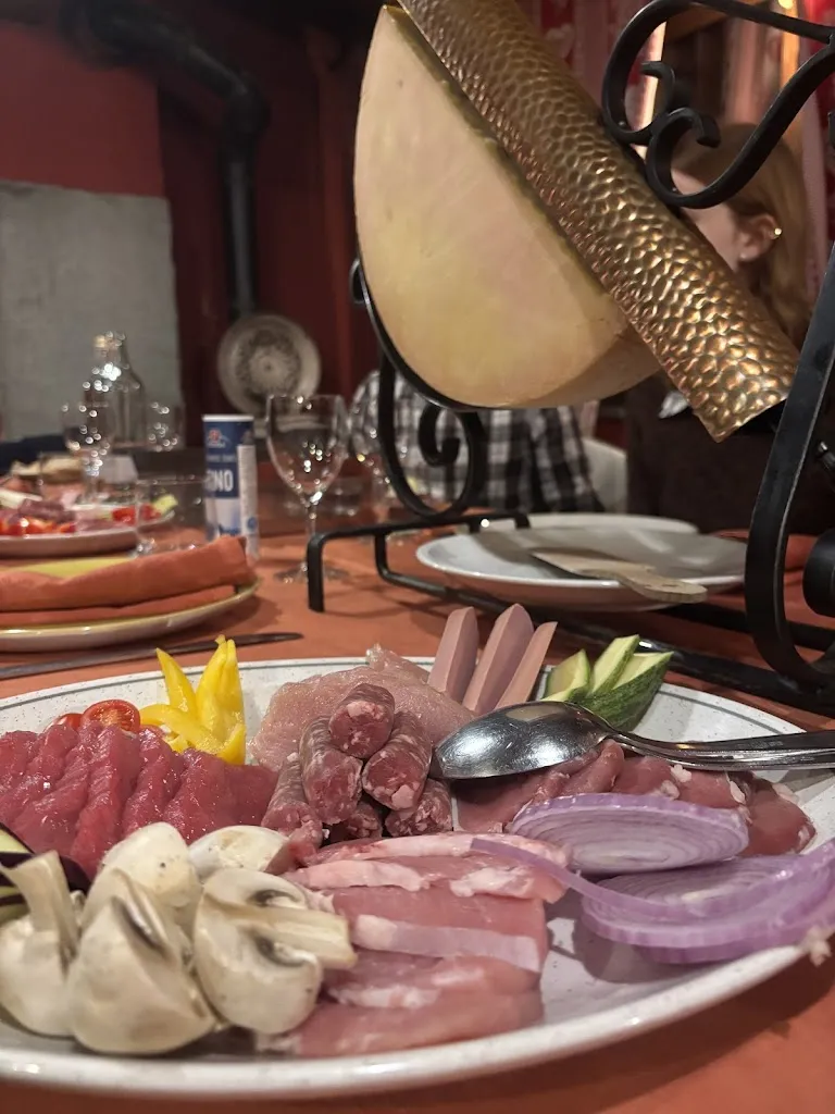 Erika Palermo_L'Alpina_Bobbio Pellice_review