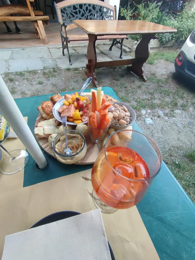 Marco Adalfi_Bar 1990_Bobbio Pellice_review