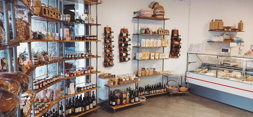 Katuma Ciboteca restaurant in Bollengo