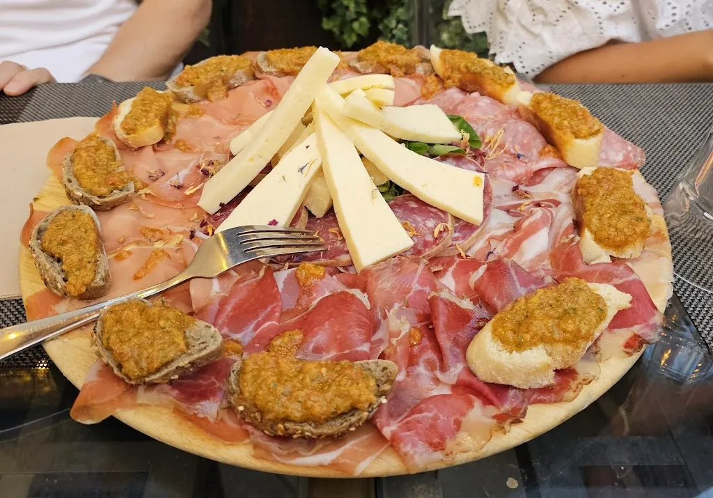 Luca Sigmar_Ristorante Prosciutteria San Daniele_Biella_review