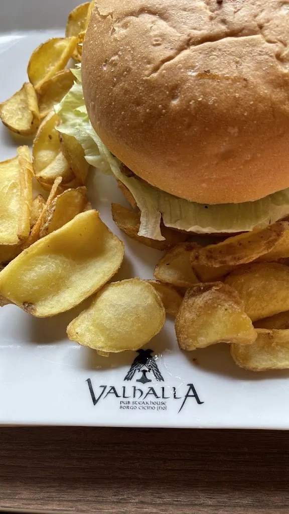 MONICA GARCIA_Valhalla Pub Steakhouse_Borgo Ticino_recensione