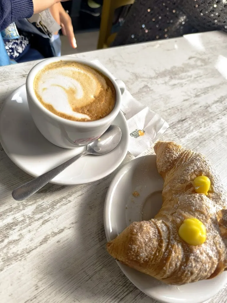 Davide Aiello_La Rotonda Bar Panificio Pasticceria Ristorante_Borgo Ticino_review