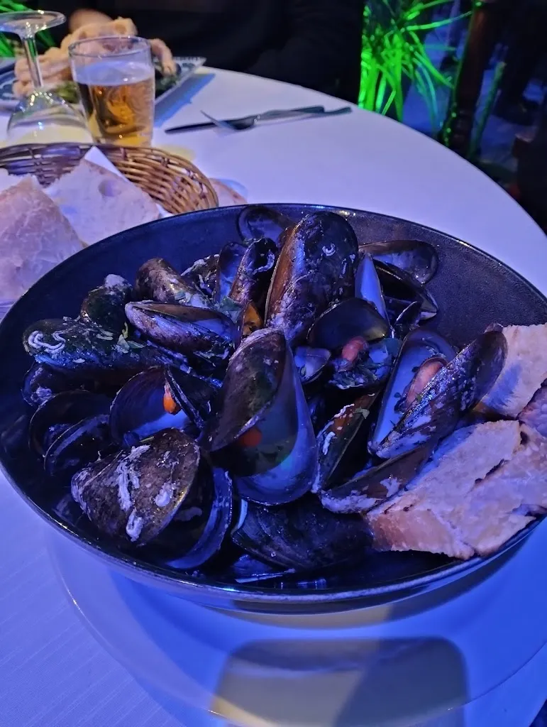 Alessandra Bessi_Ristorante Pizzeria BLU MARLIN_Borgo Vercelli_review