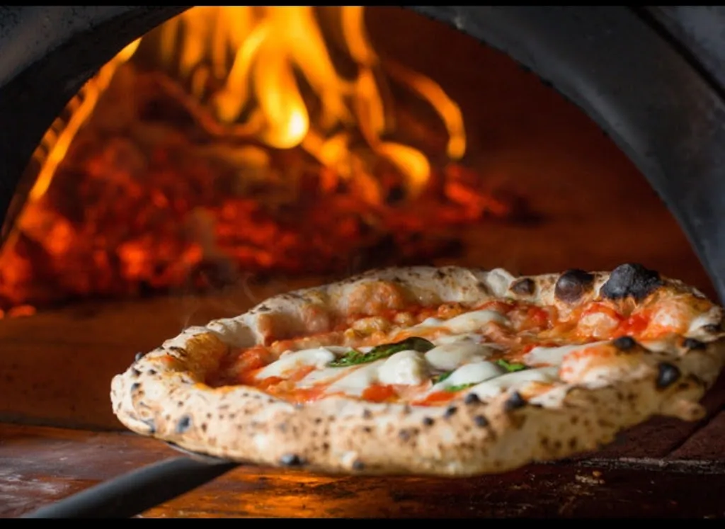 Ristorante Pizzeria BLU MARLIN_Borgo Vercelli_slider_image_2