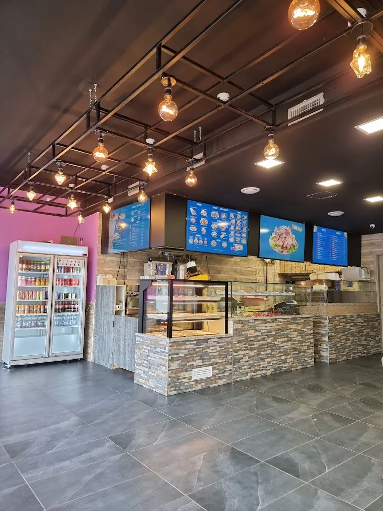 Mille Gusti Pizza Kebab & Grill restaurant in Borgofranco d'Ivrea