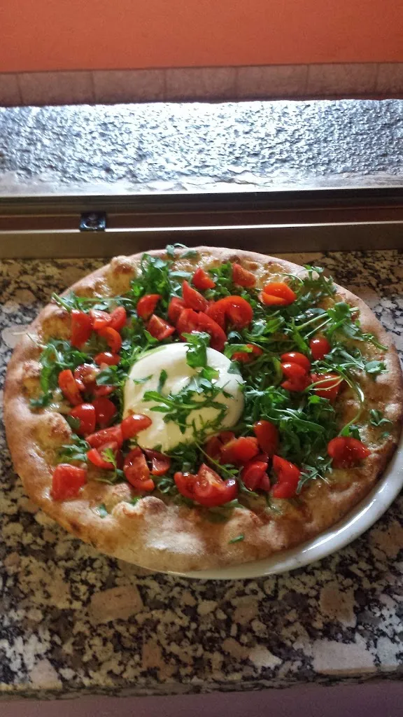 Pizzeria Montella Doriana & C._Borgone Susa_slider_image_2