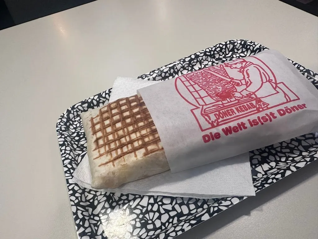 Emin Yeşildağ_İstanbul Pizza Kebap DaMuss_Borgo San Dalmazzo_review