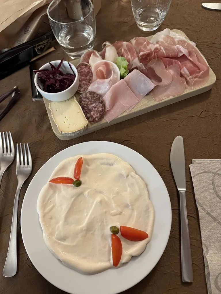 Augusta_Trattoria Bar Croce Bianca_Borgosesia_review