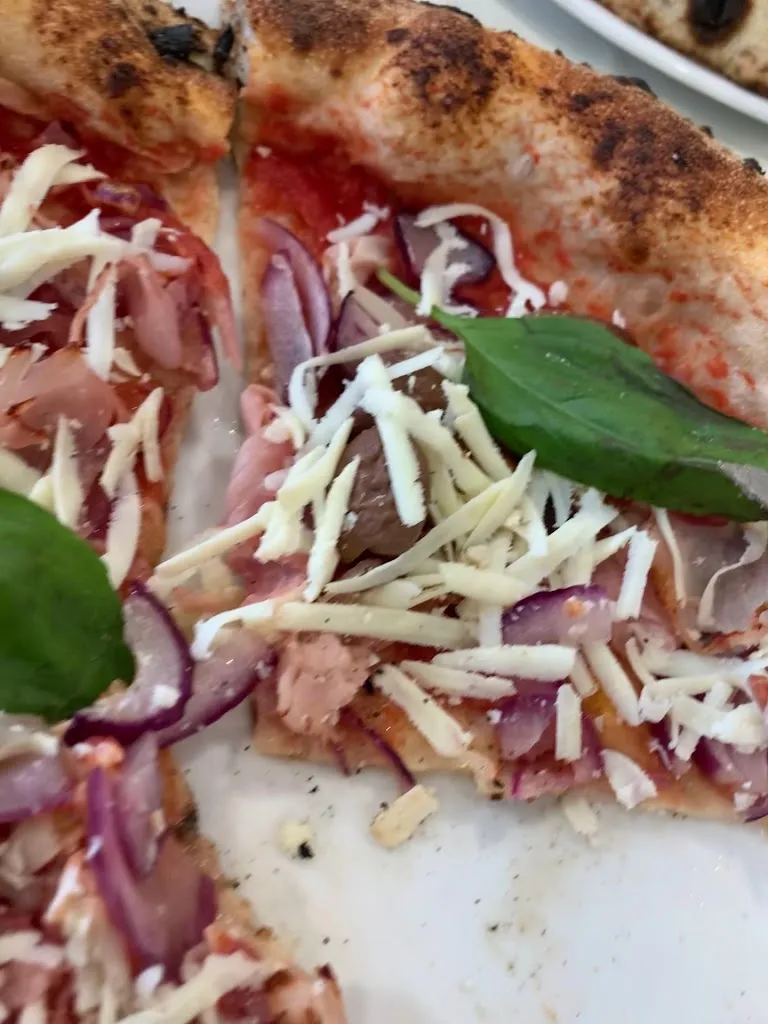 La Verace Pizzeria gourmet e friggitoria_Borgosesia_slider_image_2