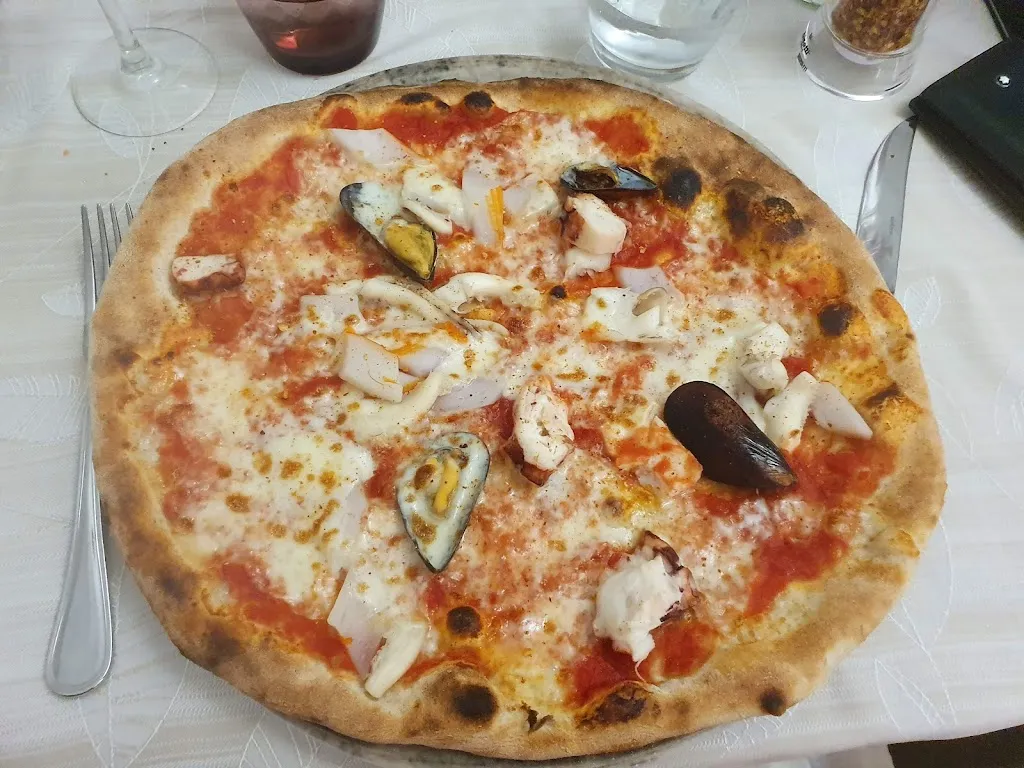 Menu_Pizzeria in Claudio Borgosesia_Borgosesia_image_9