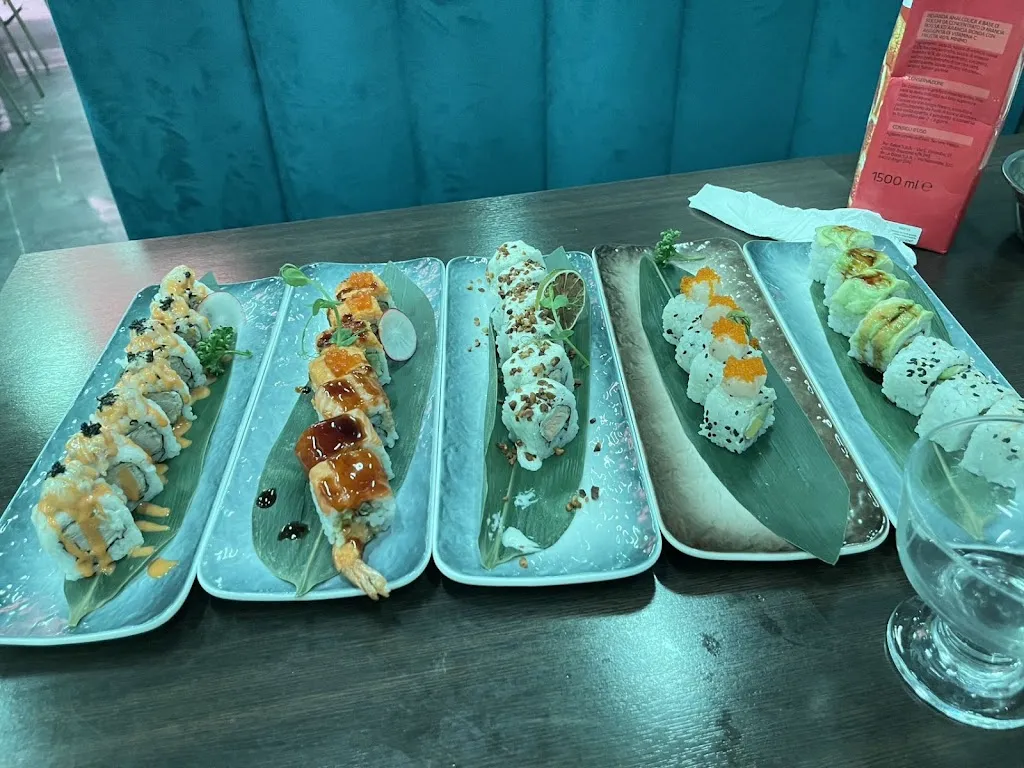 Yangle Zhan_Moy Sushi Asian Restaurant_Borgosesia_review