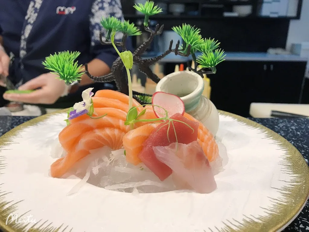 Moy Sushi Asian Restaurant_Borgosesia_slider_image_3