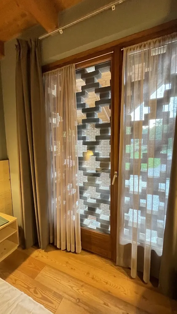 Maher Ataya_La Burla_Borgosesia_review