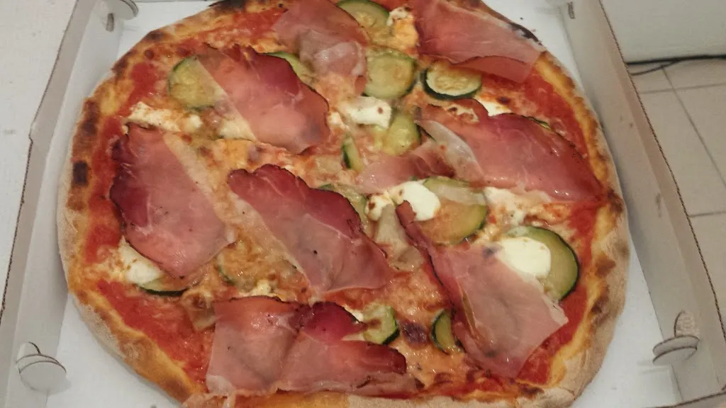 Menu_Pizza Si consegna a domicilio_Borgosesia_image_9