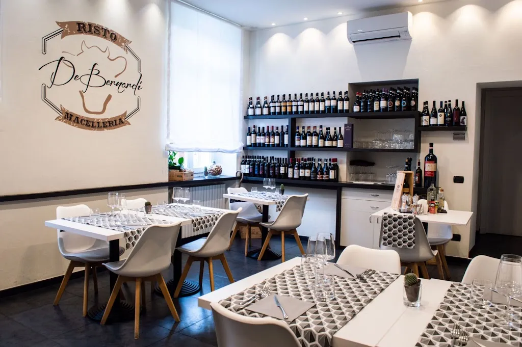 Ristomacelleria Debernardi restaurant in Borgosesia