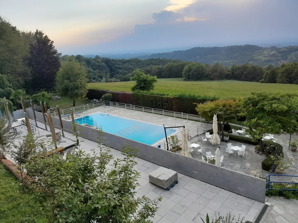 Pizzeria Bar Max_Bossolasco_slider_image_3