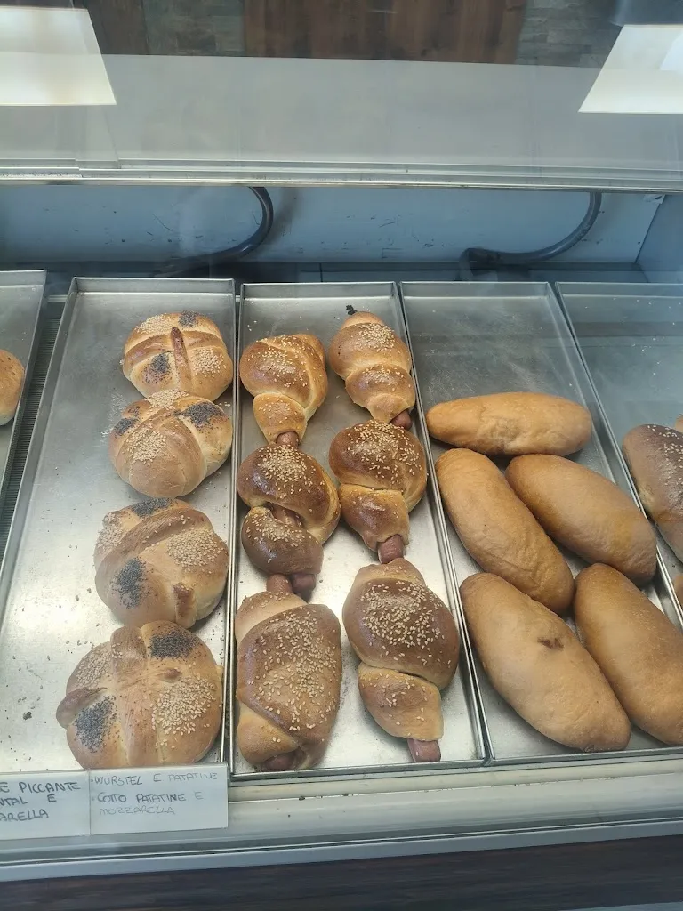 Manu Manu_LA TANA DEL LUPO_Borgomanero_review