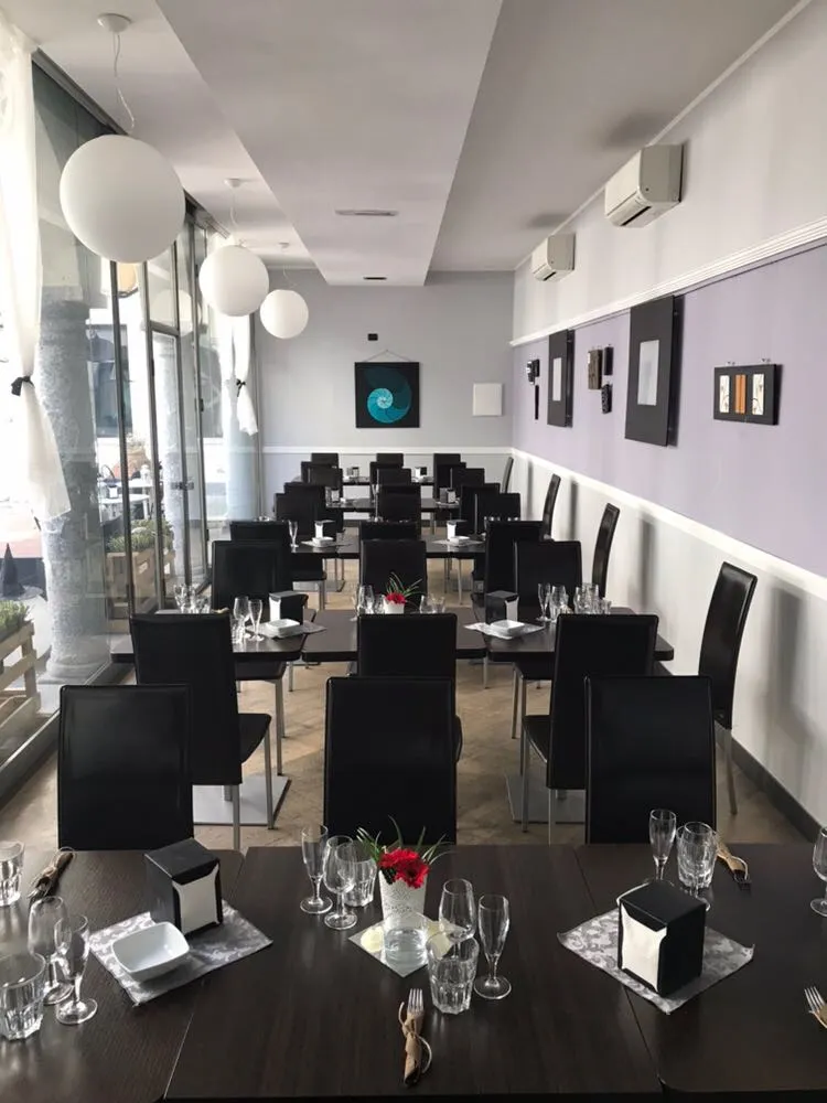 Bar Bistrot 58 caffè e piccola Ristorazione restaurant in Borgomanero