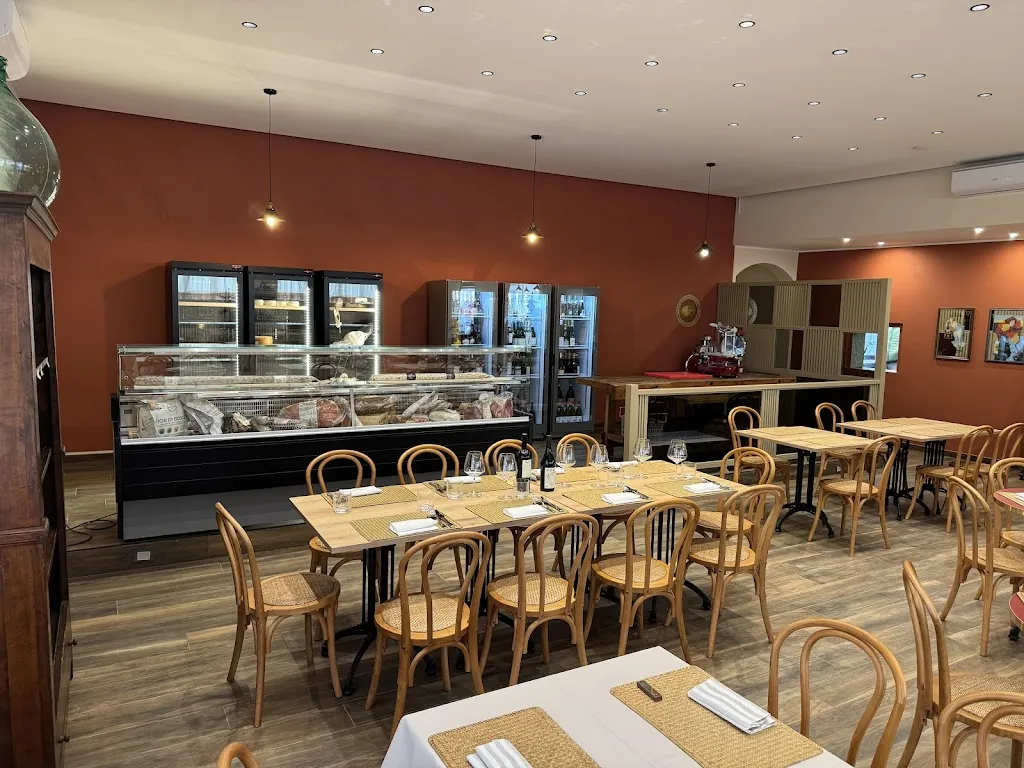 la Bocciofila dell'Osteria restaurant in Borgomanero