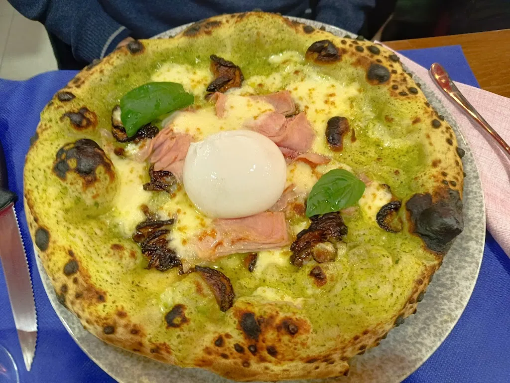 Abbracciame Borgomanero_Borgomanero_slider_image_3