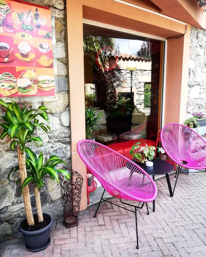 Bar Dolce Caffè restaurant in Borgomanero