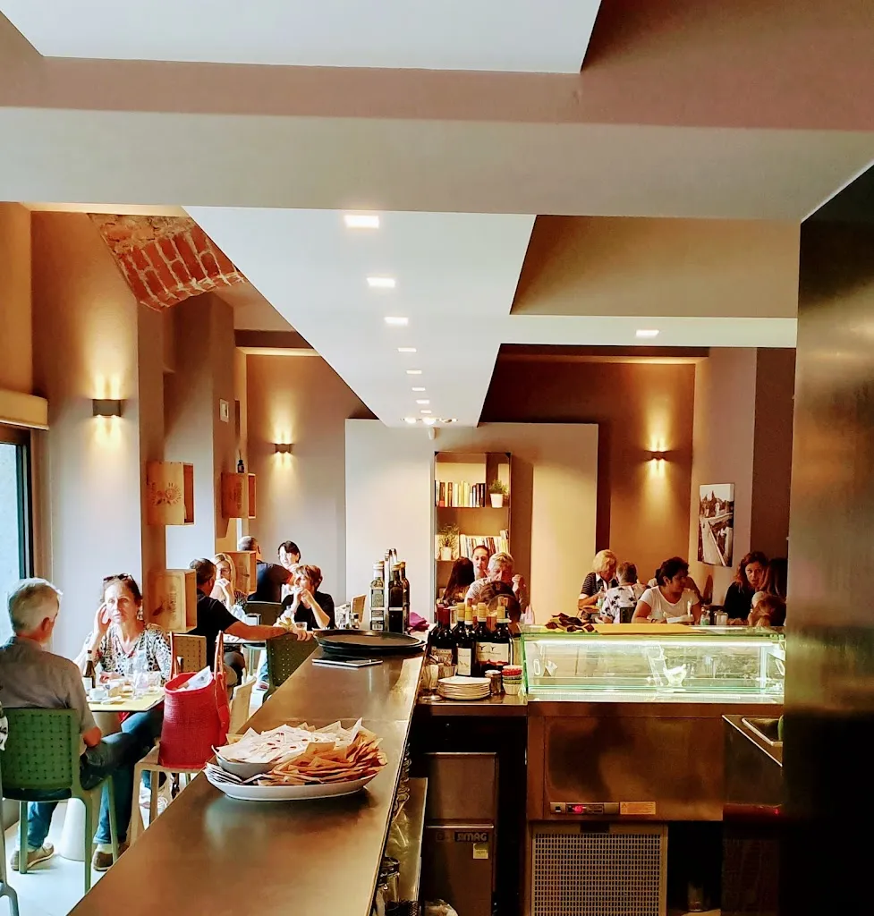 "L'angolo"caffetteria cucina bar restaurant in Borgomanero