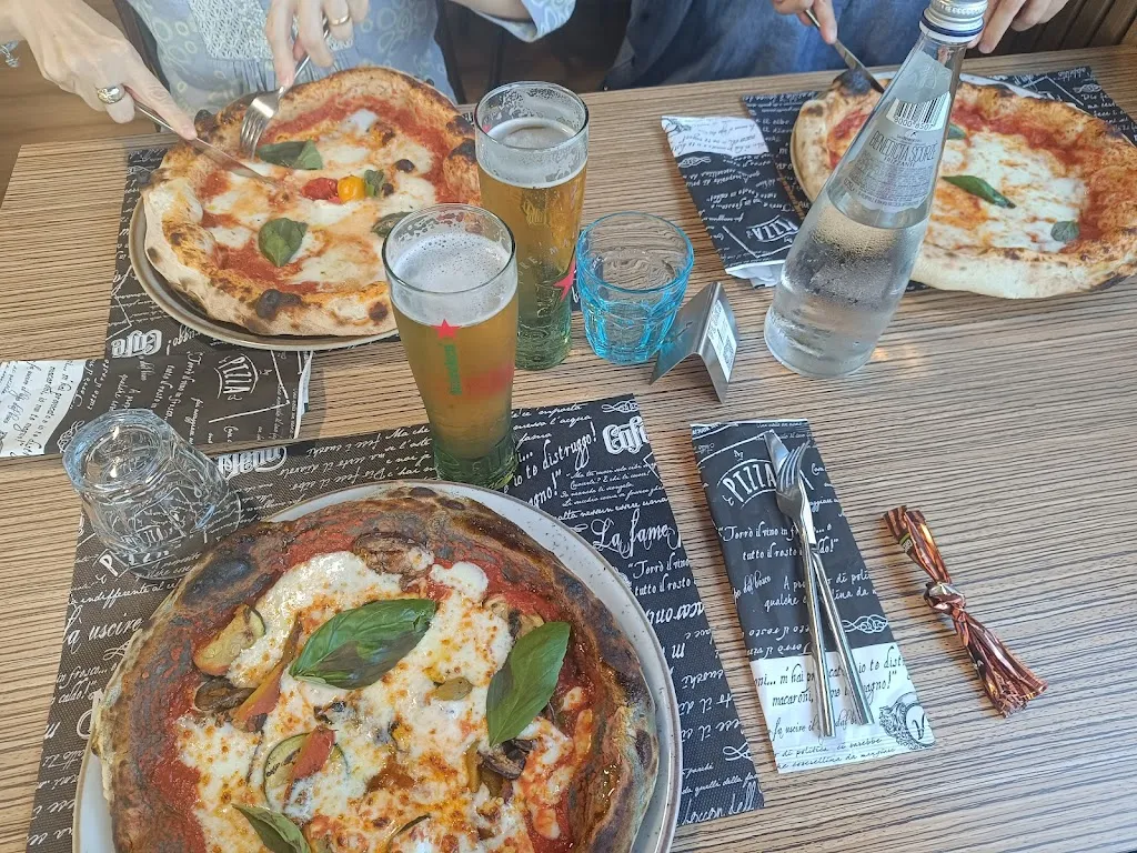 Stefania Moia_Pizzeria Contemporanea FLUKE_Borgomanero_review