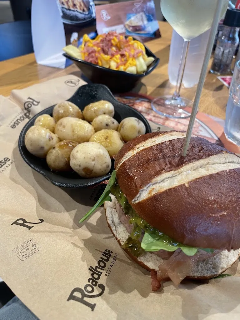 Roadhouse Restaurant Borgomanero_Borgomanero_slider_image_2