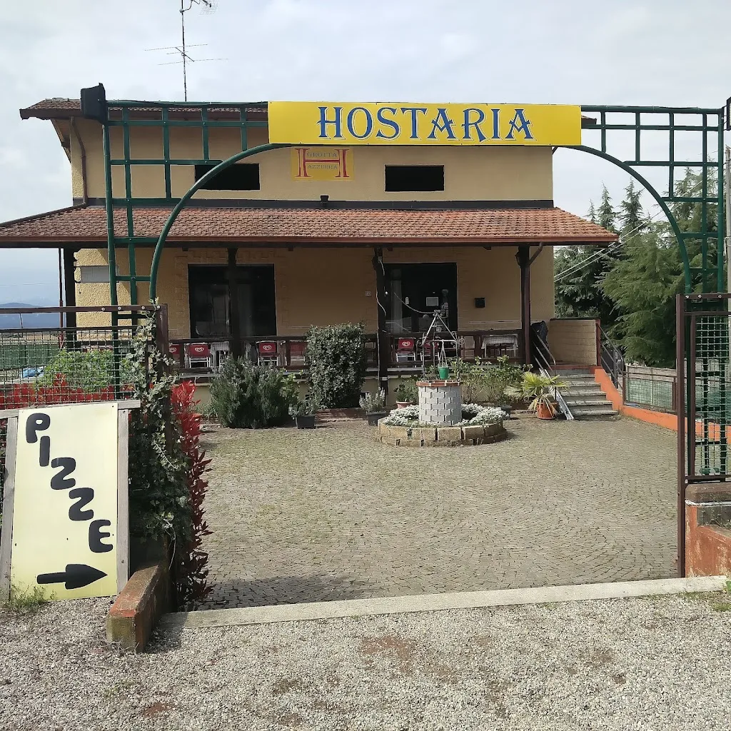 Hostaria Grotta Azzurra restaurant in Borgomanero