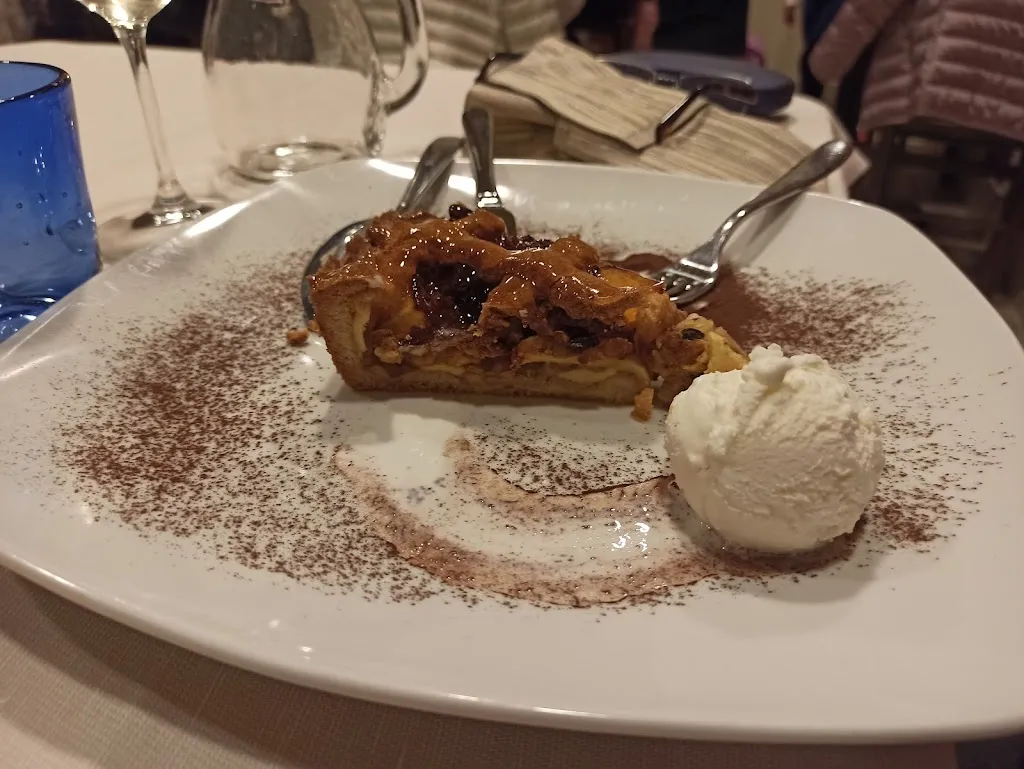 Stefania Moia_Ristorante Pizzeria Mari e Monti_Borgomanero_recensione