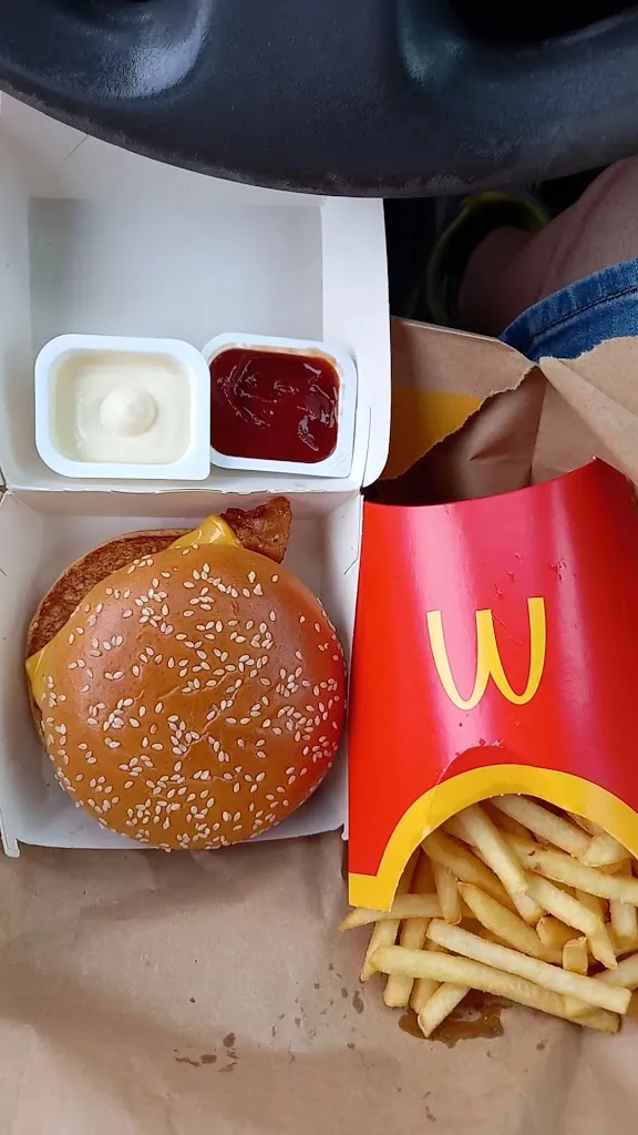 McDonald's Borgomanero Drive_Borgomanero_slider_image_2